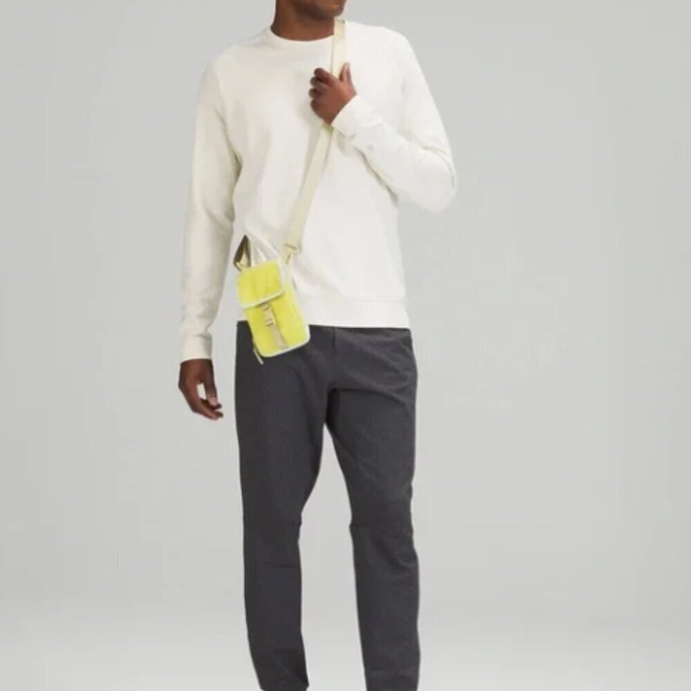 Lululemon Zip-top Crossbody Bag - Yellow Serpenti NWT - Picture 6 of 12